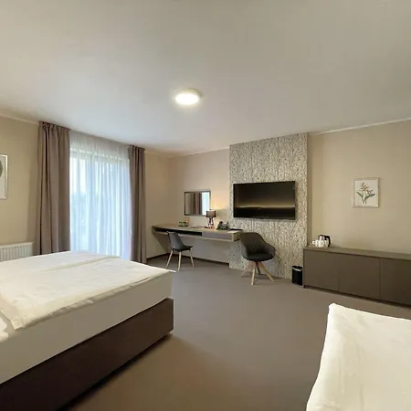Panska Zahrada Hotel Dobrichovice